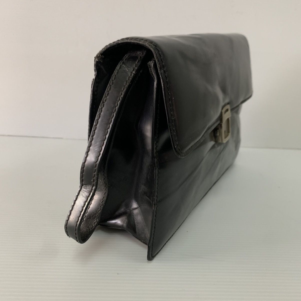 Salvatore Ferragamo Salvatore Ferragamo Leather Clutch Bag Size ONE SIZE - 6 Thumbnail