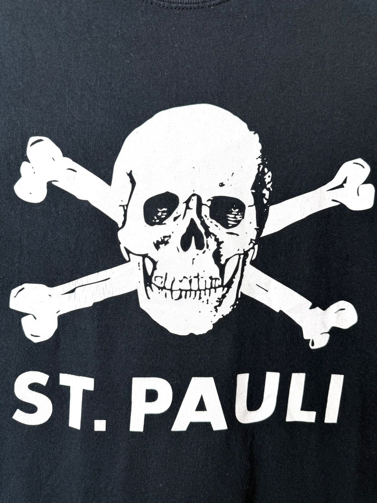 Band Tees Vintage St Pauli Skull Bones T Shirt Soccer Size US M / EU 48-50 / 2 - 2 Thumbnail