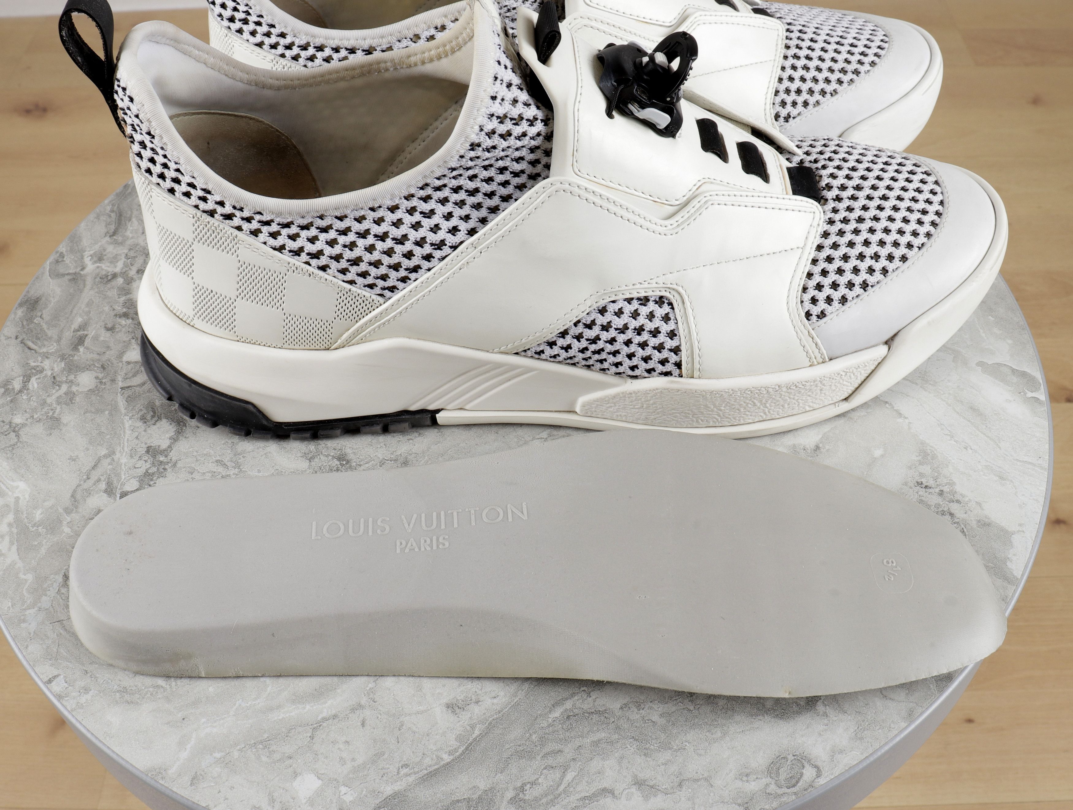 Louis Vuitton LOUIS VUITTON Mesh Leather White Black Low Sneakers Size US 10 / EU 43 - 13 Thumbnail