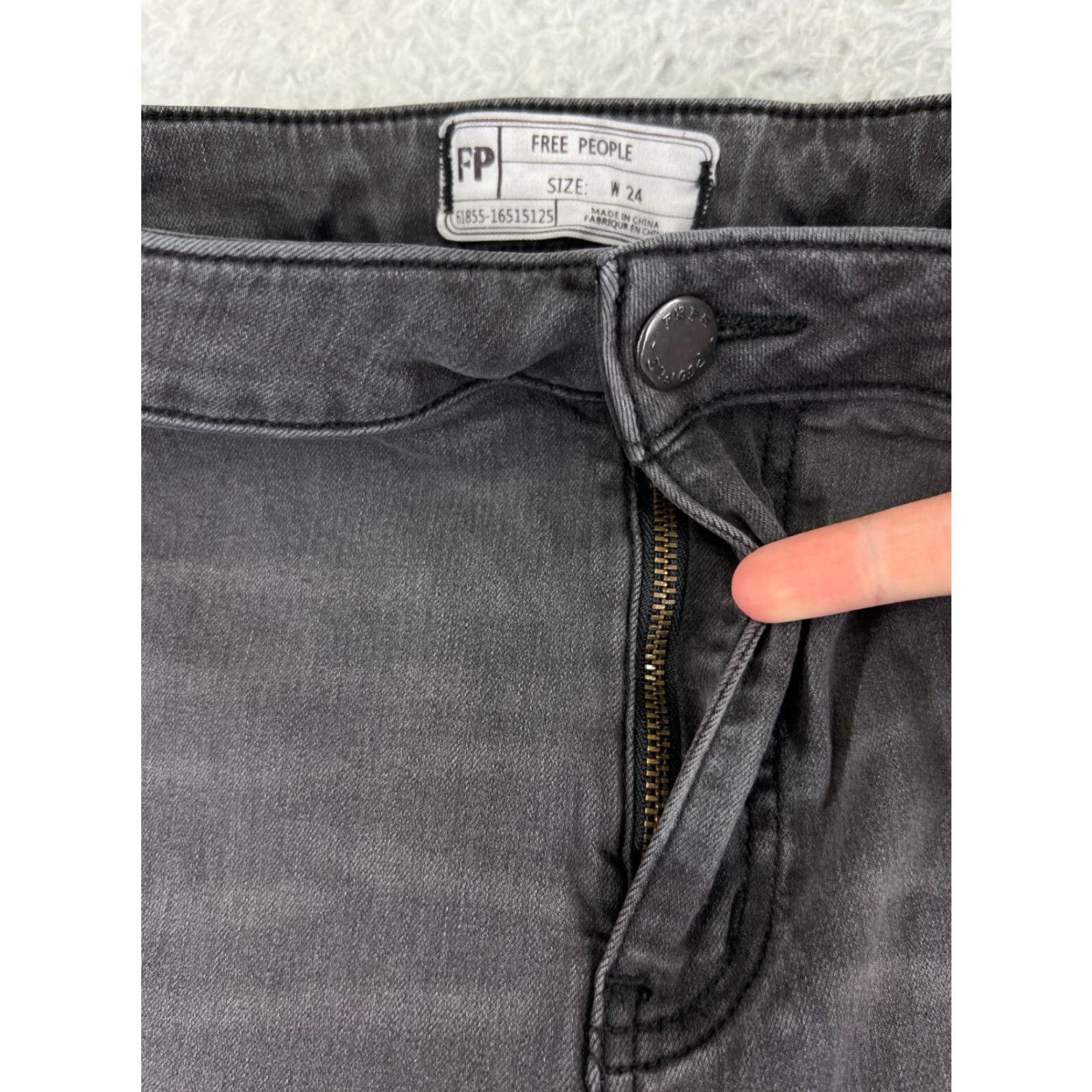 Free People Free People Womens Jeans Basic Black Cotton Blend 5-Pocket Denim Flared Rise Mid Inseam 29 Size 42" / US 20 - 5 Thumbnail