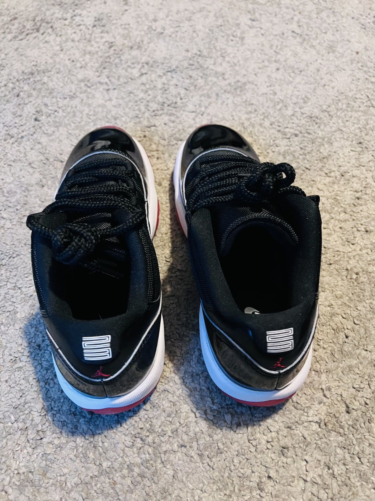 Jordan Brand Jordan 11’s bred (2025) Size US 5.5 / IT 35.5 - 7 Thumbnail