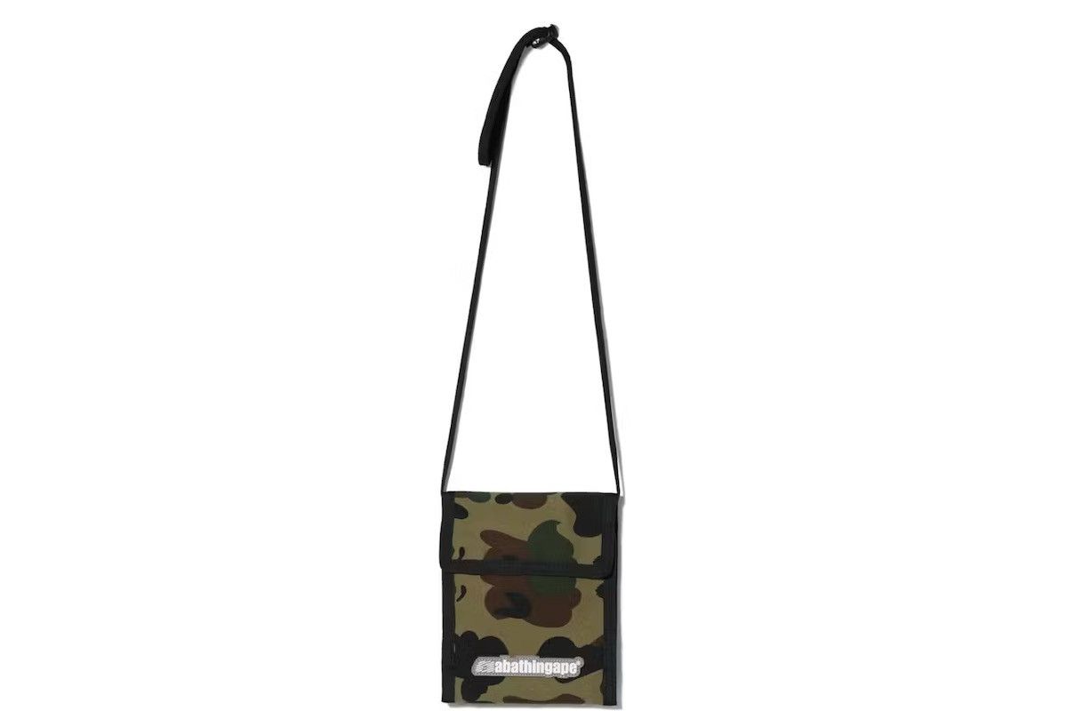 Bape BAPE 1st Camo Mini Pass Case Green Size ONE SIZE - 1 Thumbnail