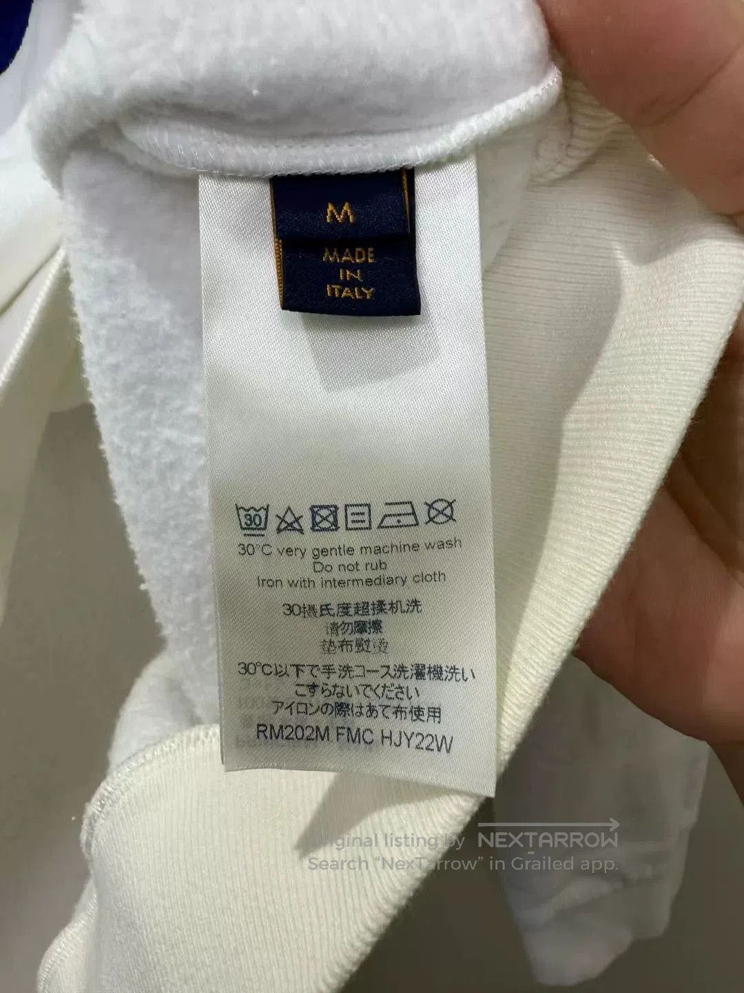 Louis Vuitton white louis vuitton embroidered logo sweatshirt. Size US M / EU 48-50 / 2 - 3 Thumbnail