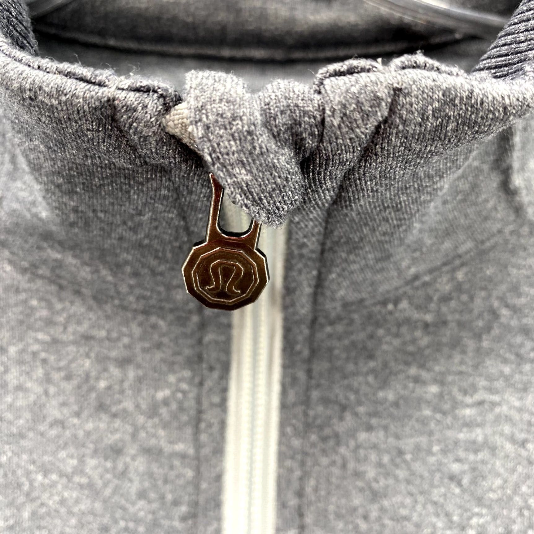 Lululemon Lululemon Jacket Men's Medium Gray Athletic Performance Training Track Gorpcore Size US M / EU 48-50 / 2 - 4 Thumbnail