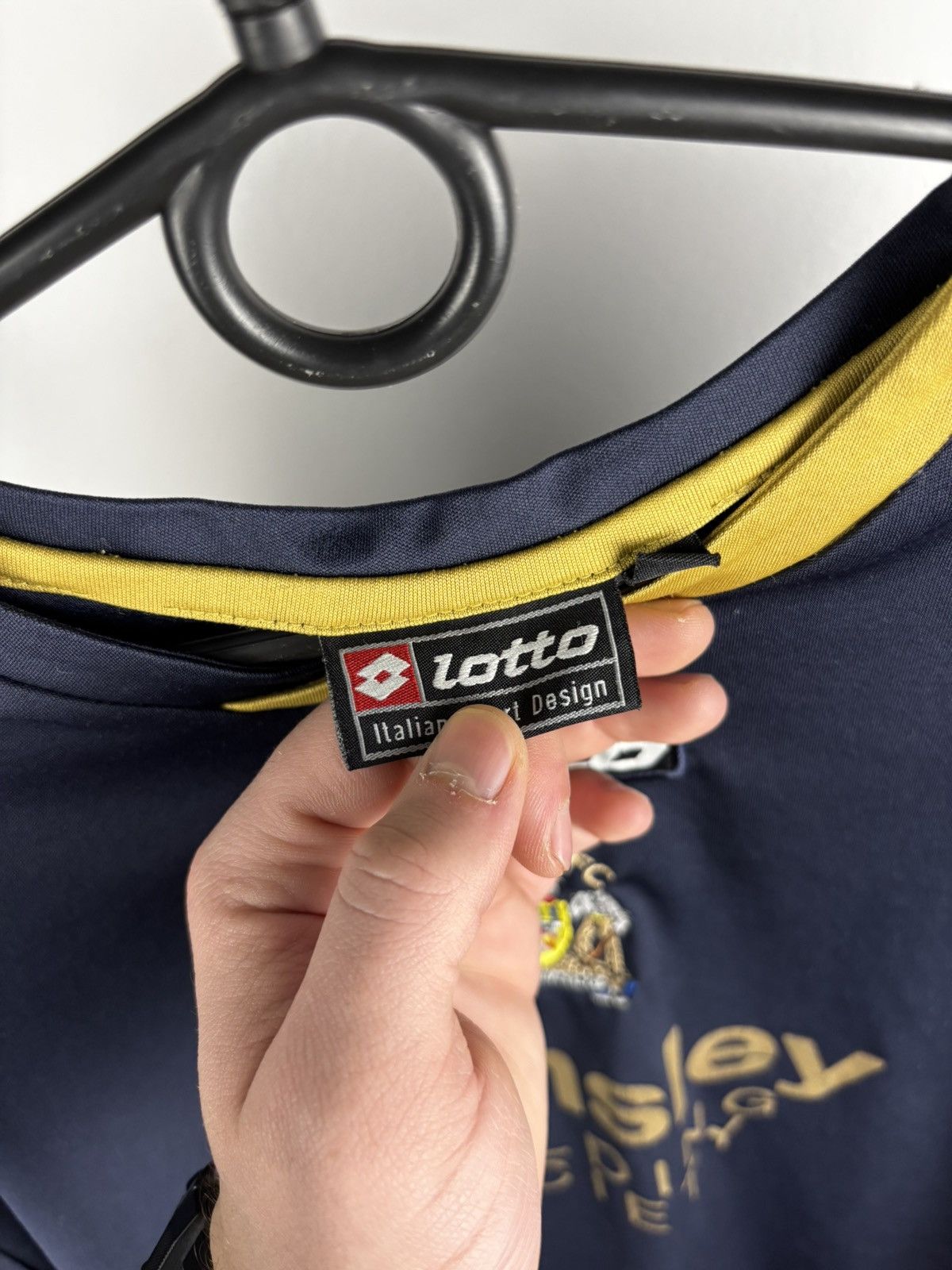 Lotto Sport Barnsley Lotto 2009 vintage soccer jersey S Size US S / EU 44-46 / 1 - 4 Thumbnail