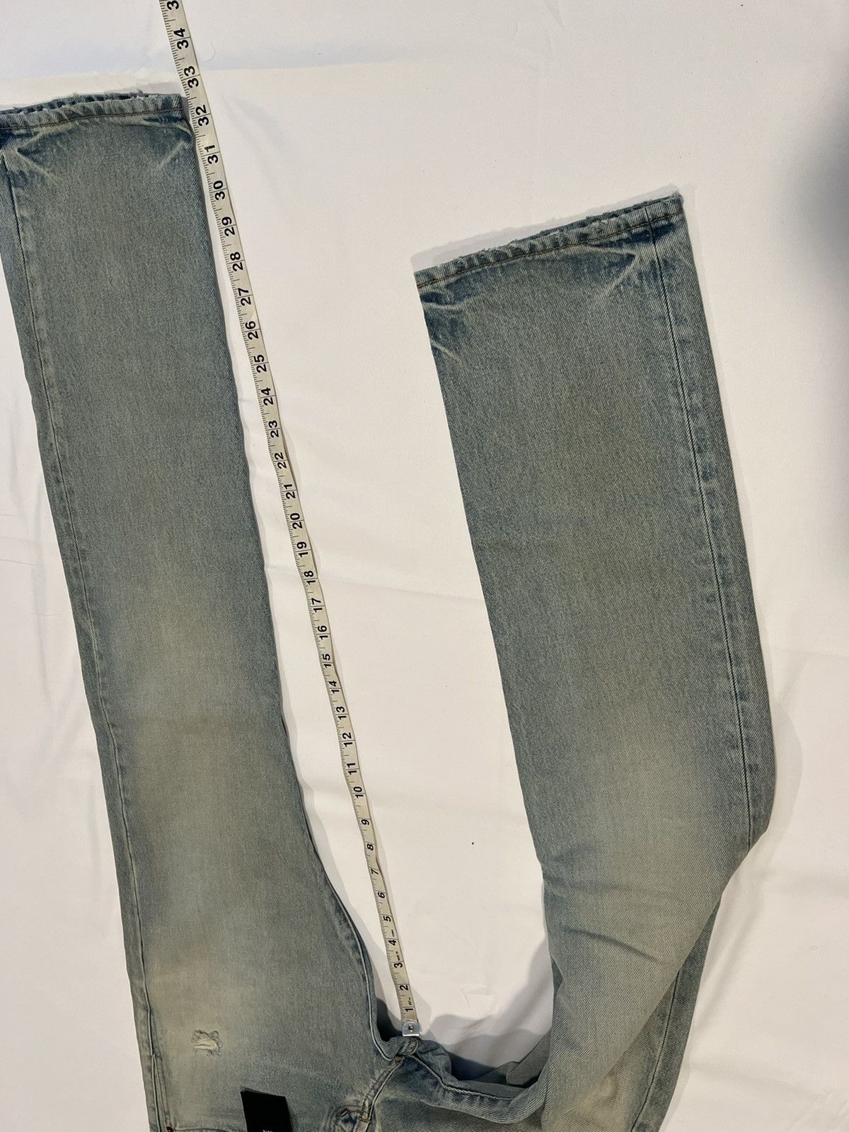 Saint Laurent Paris Saint Laurent men’s ripped blue jeans. 34. $890 Size US 34 / EU 50 - 4 Thumbnail