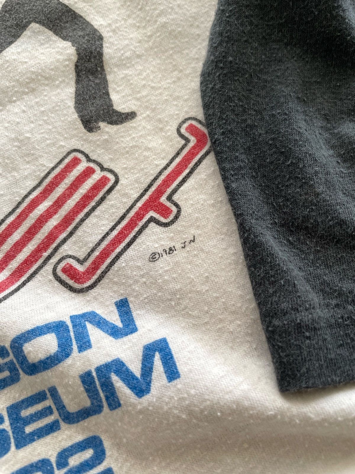 Band Tees Vintage 80s Journey Escape Tour 1982 Raglan Longsleeve Tee Size US M / EU 48-50 / 2 - 12 Thumbnail
