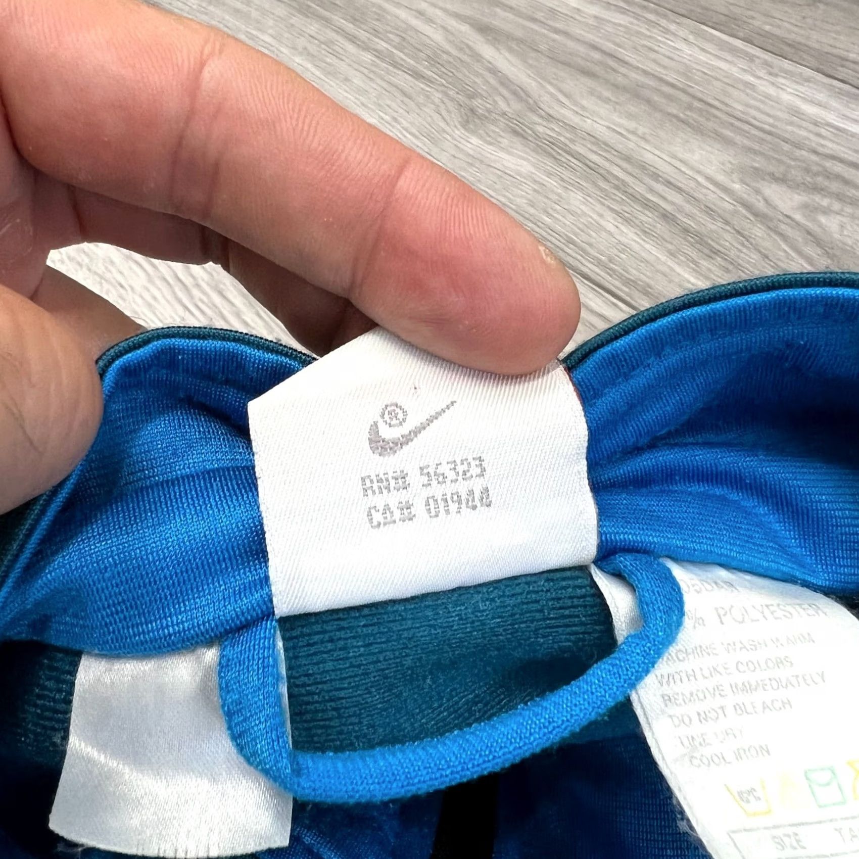 Nike VINTAGE Nike Track Jacket Men L Blue Jacket Mens Track Jacket L Nike Blue Vintage Size US L / EU 52-54 / 3 - 7 Thumbnail