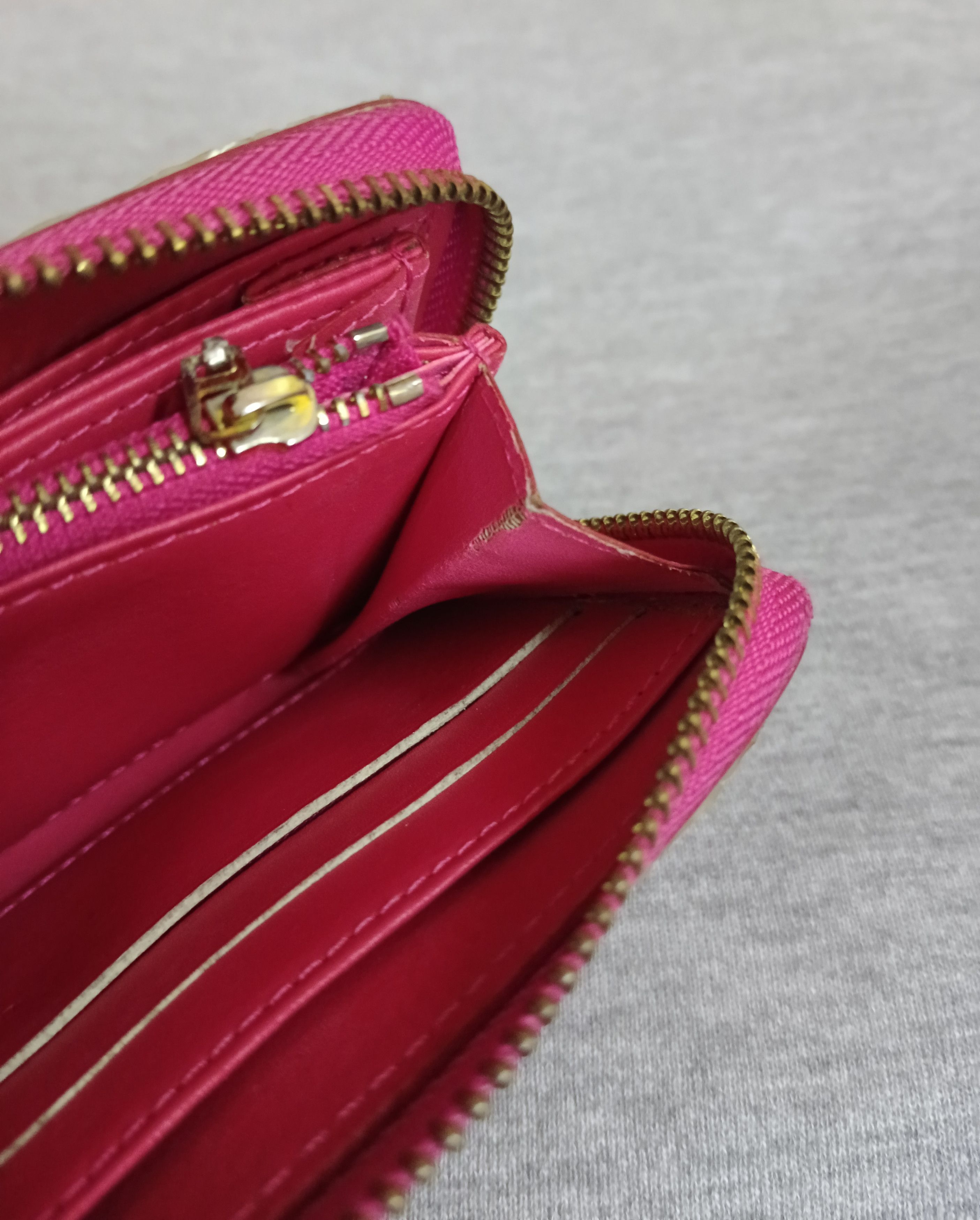 Louis Vuitton LV MONOGRAM VERNIS FLOWER Size ONE SIZE - 8 Thumbnail