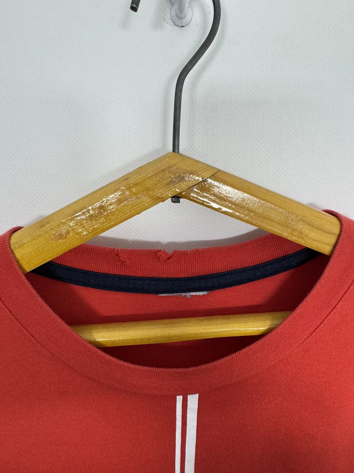 Nike Vintage Y2k Nike Big Logo Swoosh T-Shirt Size US L / EU 52-54 / 3 - 5 Thumbnail