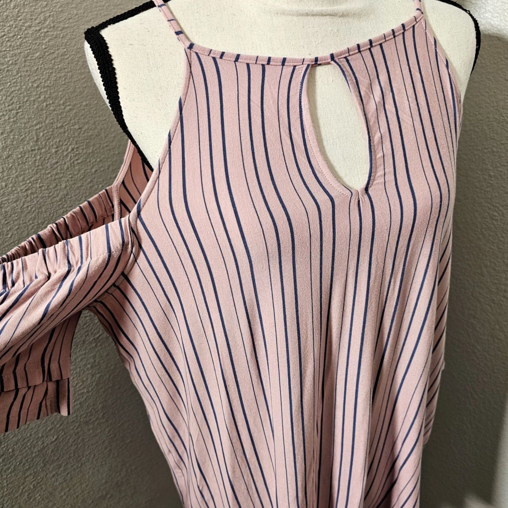 American Eagle Outfitters VINTAGE? No — American Eagle Outfitters Shirt Womens XL Pink Striped Cold Shoulder Top Size XL / US 12-14 / IT 48-50 - 6 Thumbnail