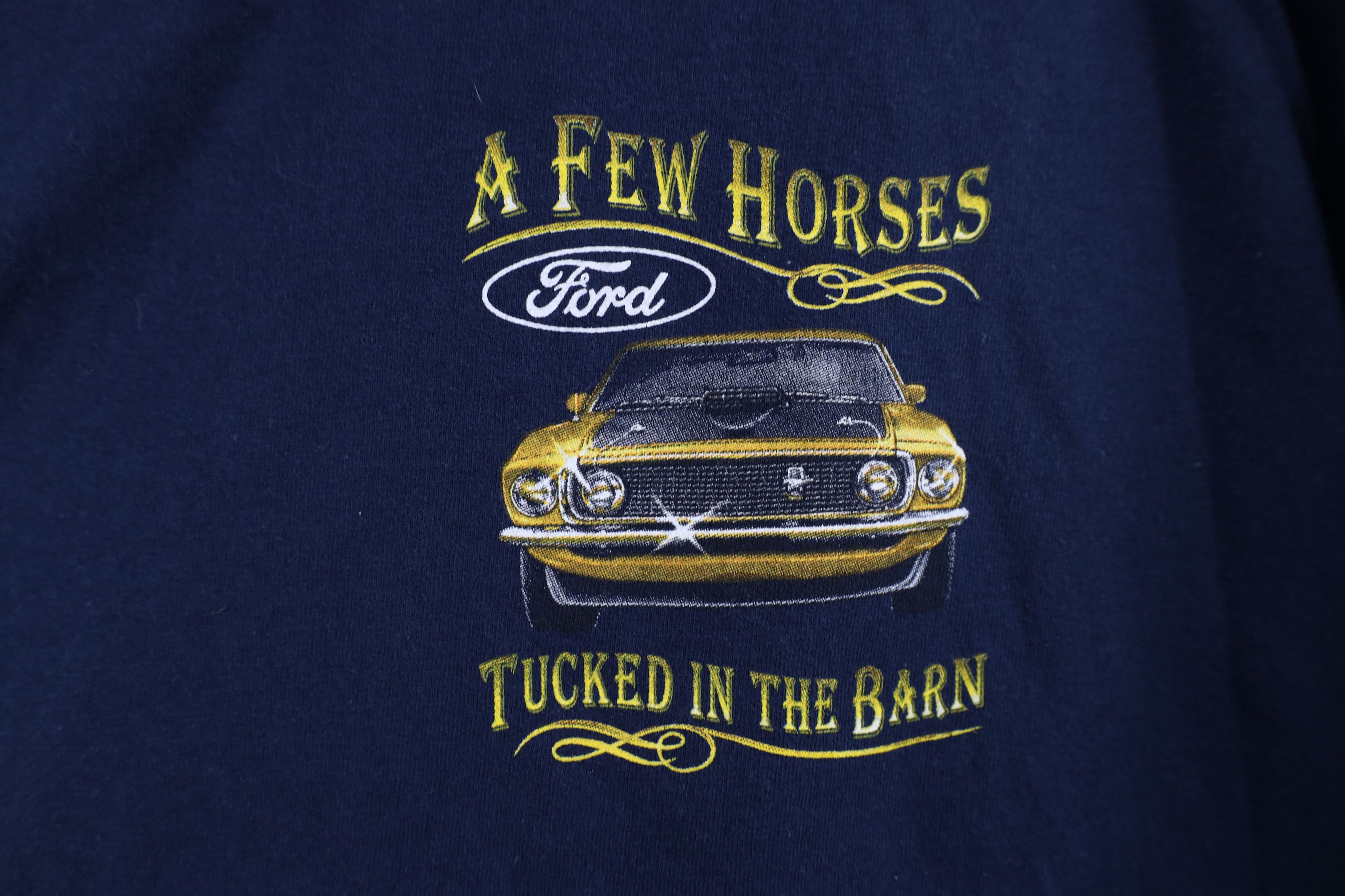 Vintage Vintage Horses Tucked In the Barn Ford Mustang Car T-Shirt Size US XXL / EU 58 / 5 - 5 Thumbnail