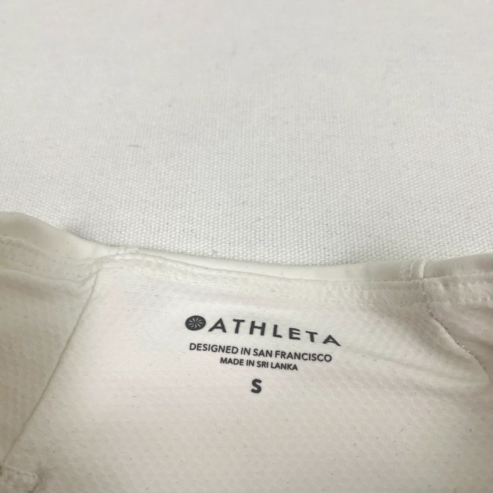 Athleta Athleta Whittier Peak Half Zip Women S White Active Pullover Running Stretch Jacket Size S / US 4 / IT 40 - 4 Thumbnail