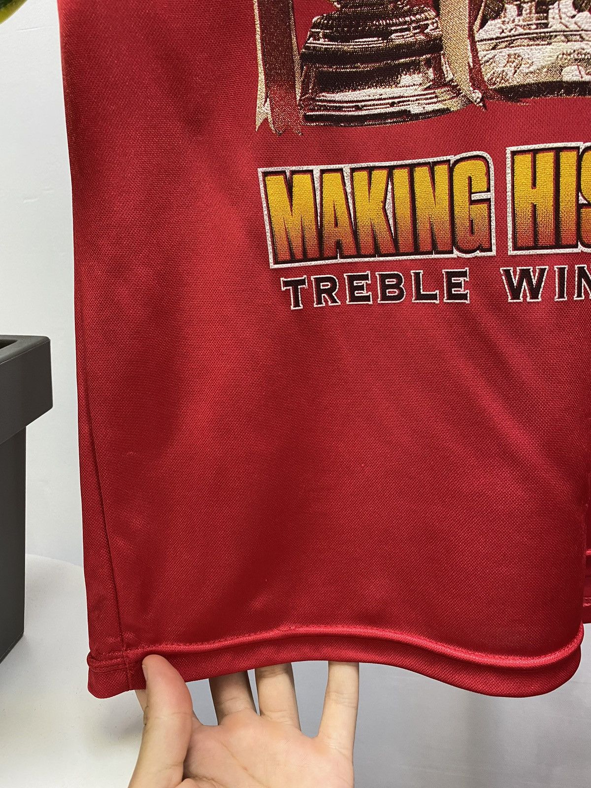 Vintage 1999 Manchester United Treble Winner T-Shirt Size US M / EU 48-50 / 2 - 7 Thumbnail
