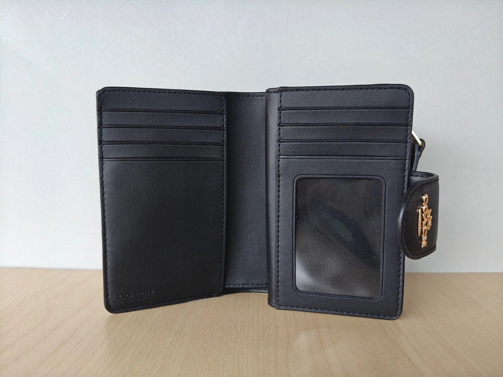 Coach Coach Medium Corner Zip Wallet In Signature T/1015 Size ONE SIZE - 8 Thumbnail