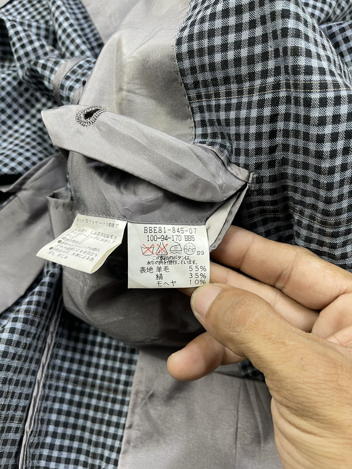 Burberry Burberry London Checked Plaid Silky Wool Blazer Size US M / EU 48-50 / 2 - 15 Thumbnail