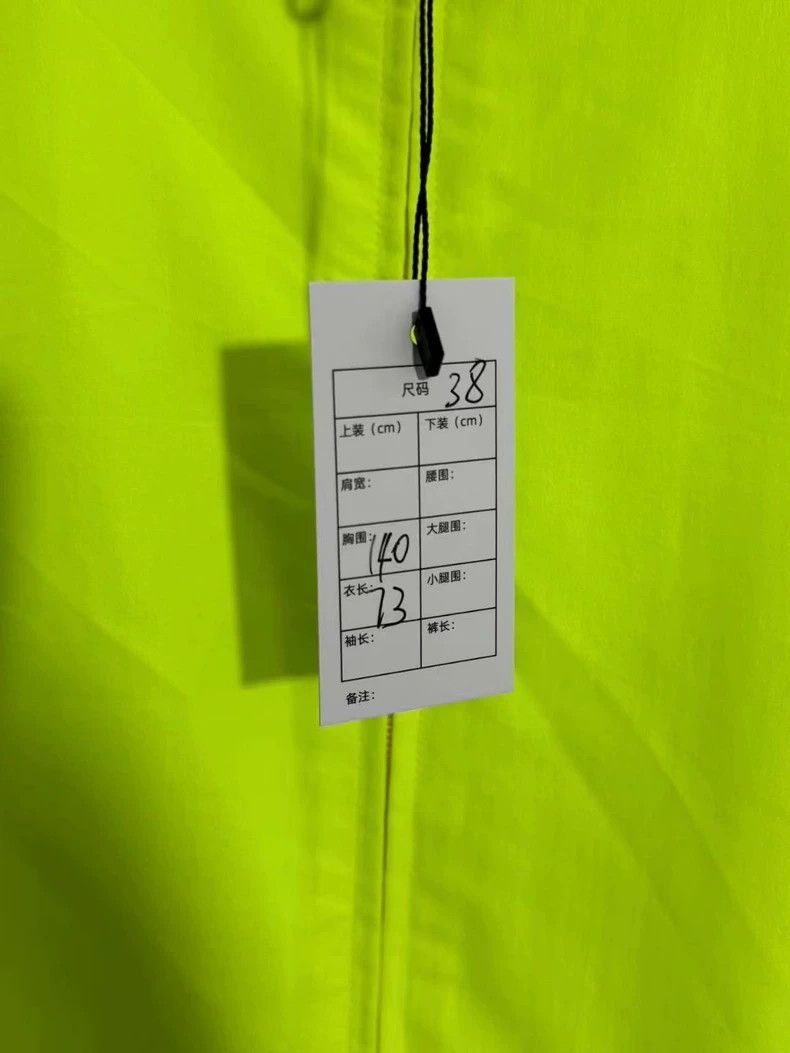 Balenciaga Balenciaga Fluorescent yellow jacket 2501-Nextarrow Size XS / US 0-2 / IT 36-38 - 2 Thumbnail