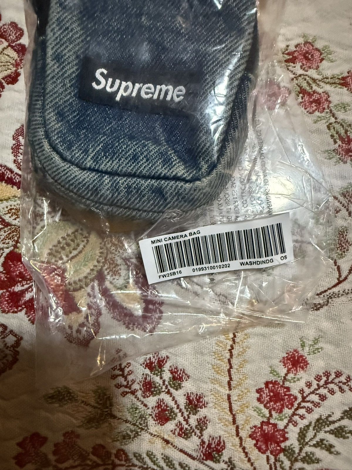 Supreme Supreme Denim Mini Utility Bag Washed Indigo Box Logo Size ONE SIZE - 8 Thumbnail