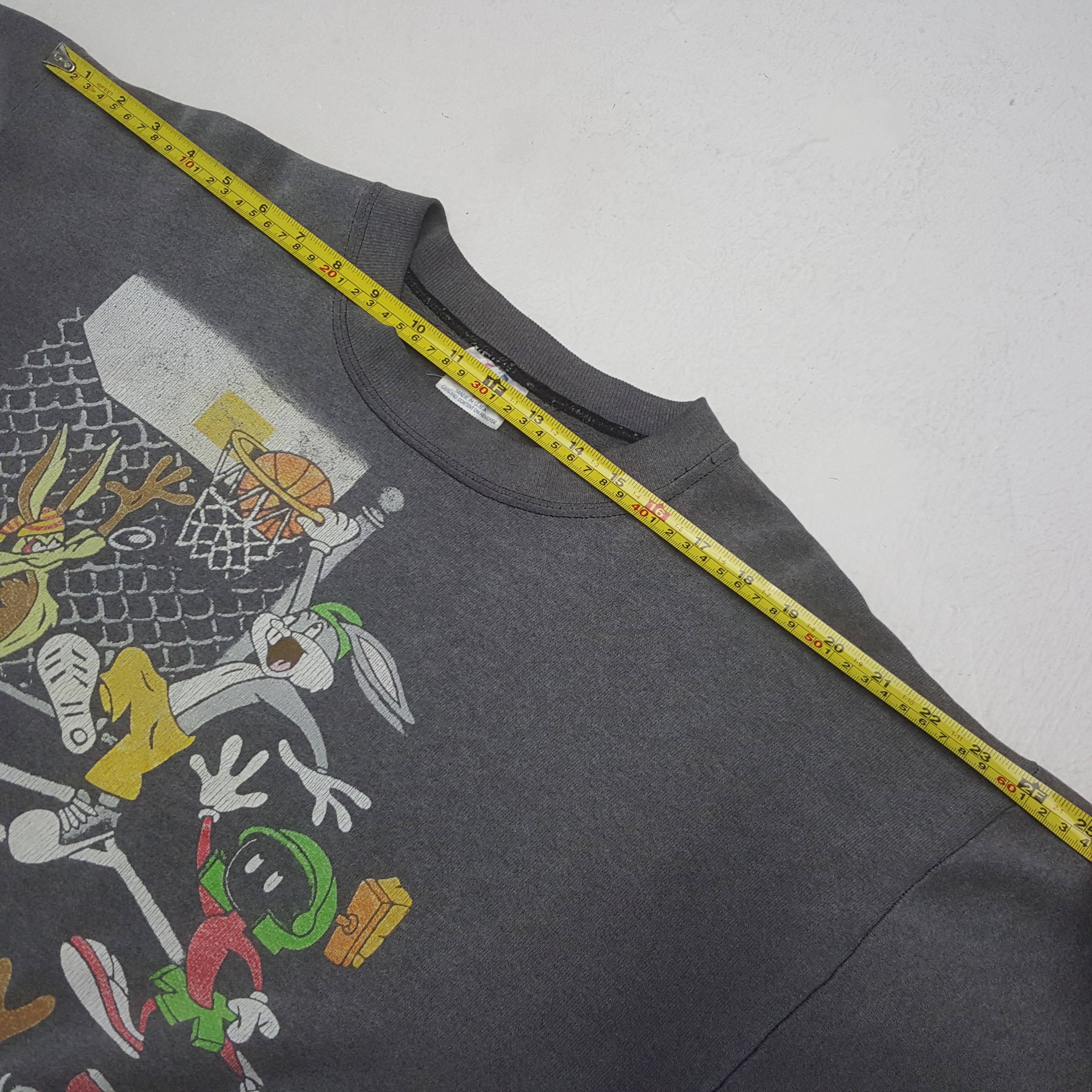 TEE JAYS Vintage Disney 1993 Looney Tunes Cartoon Sweatshirt C300N25 Size US M / EU 48-50 / 2 - 5 Thumbnail