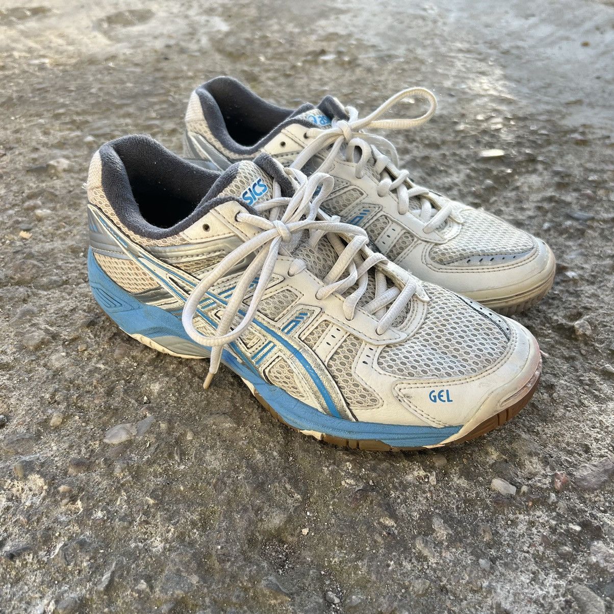 Asics × Goretex Asics Grey Low Sneakers Hype Rare Y2k Run Size US 7 / EU 40 - 1 Thumbnail