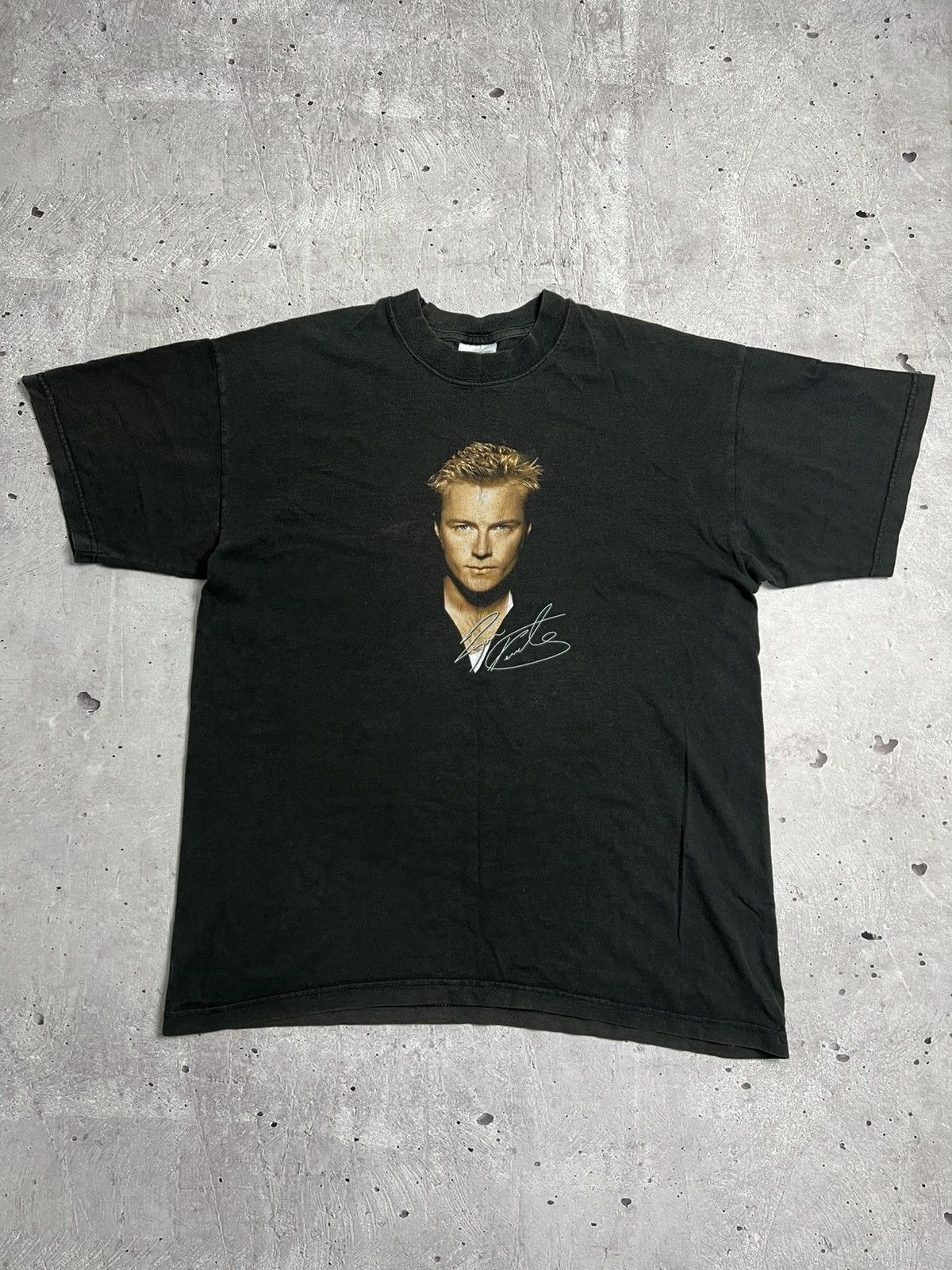 Band Tees Vintage Boyzone Band Ronan Keating T-Shirt Size US L / EU 52-54 / 3 - 1 Thumbnail