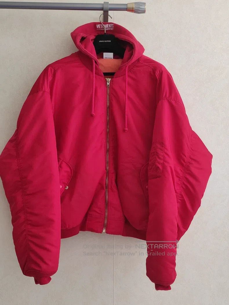 Vetements Vetements First Generation Red Hooded Bomber Jacket Size US XS / EU 42 / 0 - 1 Thumbnail