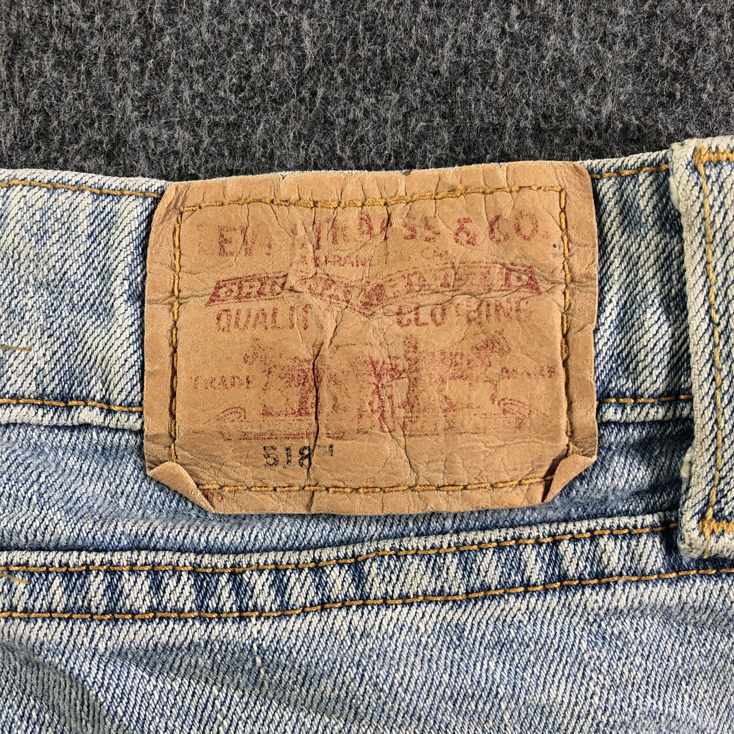 Levi's Vintage Light Wash Levis 518 Jeans-J4080 Size US 35 - 5 Thumbnail