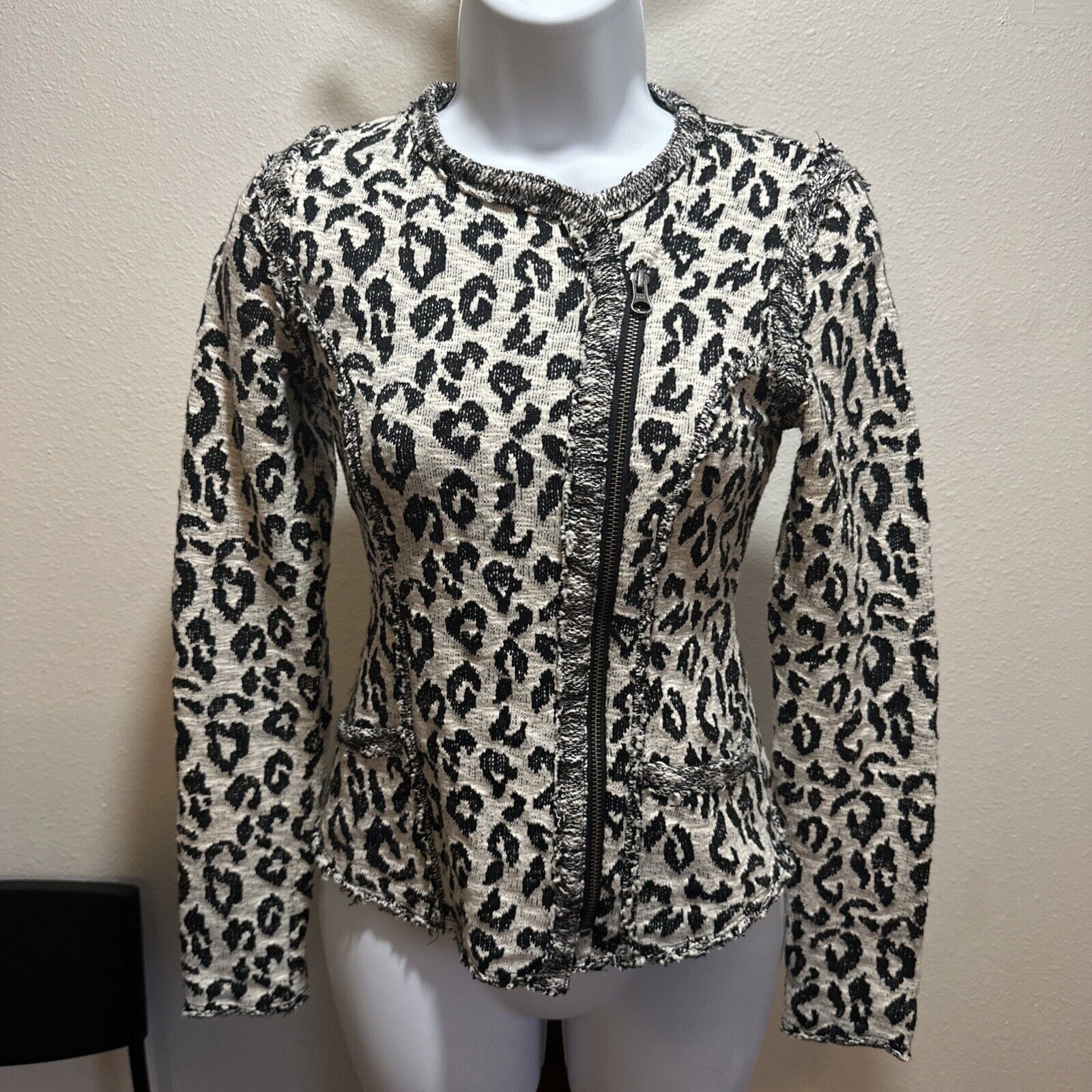 Lucky Brand Lucky Lotus by Lucky Brand Leopard Print Knit Jacket XS Size XS / US 0-2 / IT 36-38 - 1 Thumbnail