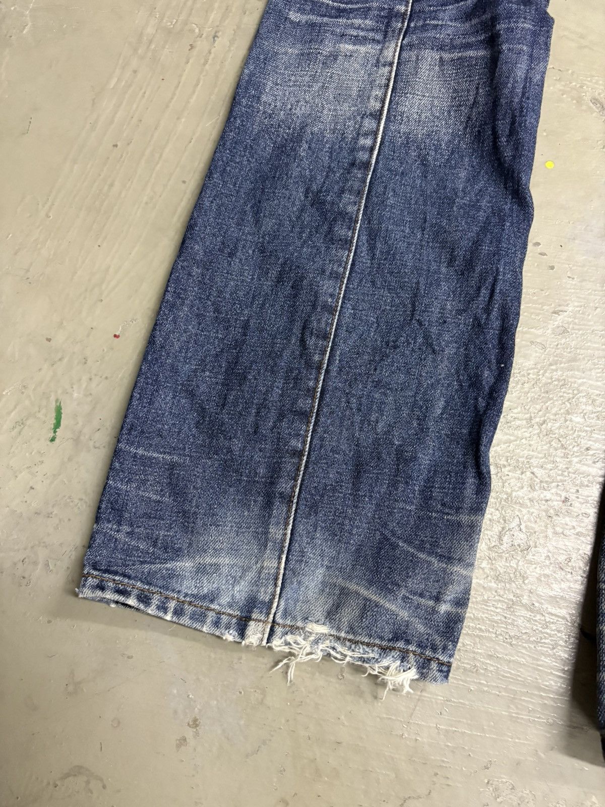 Tornado Mart 🥵Nicole club for men // Distressed Indigo Flared Denim Size US 31 - 4 Thumbnail
