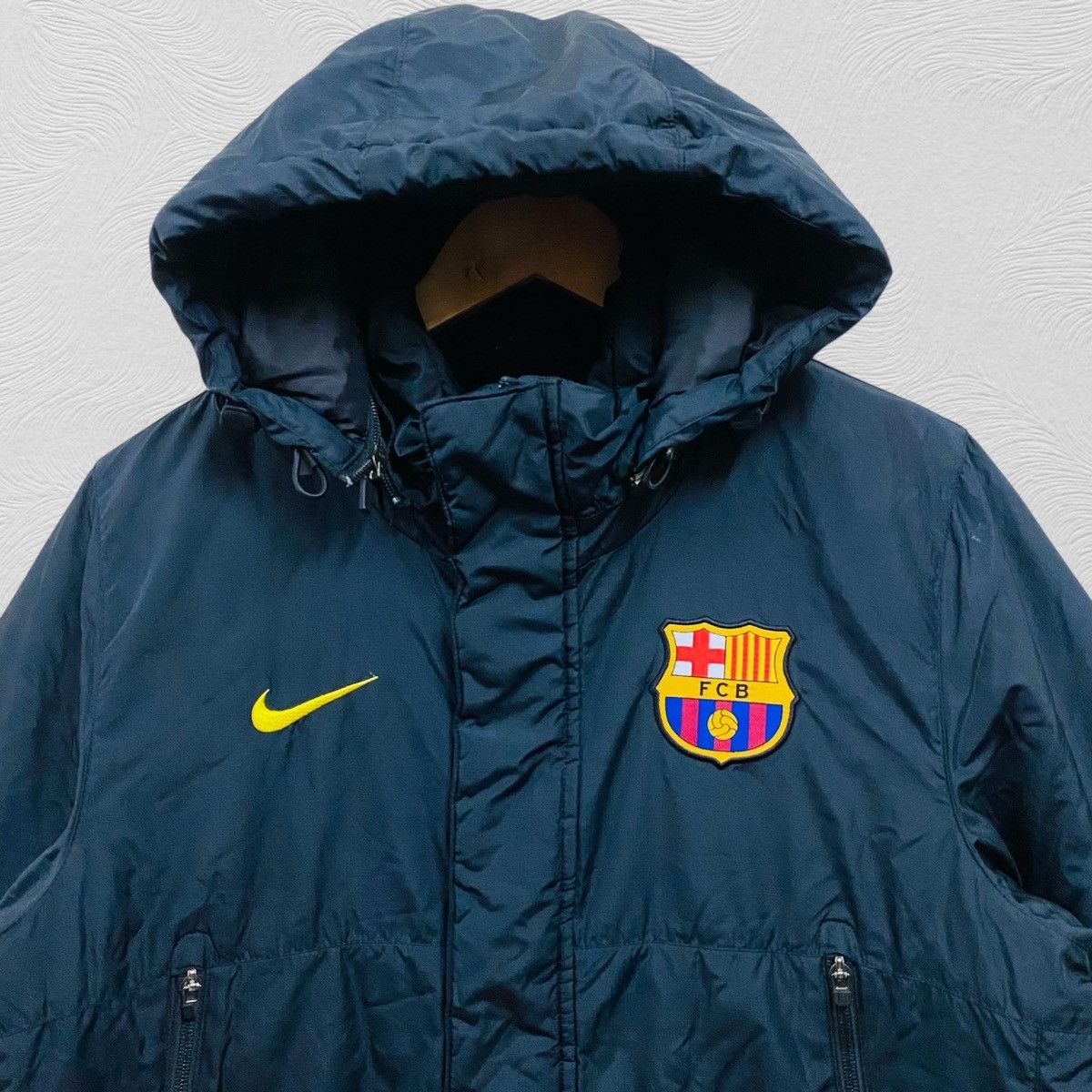 Nike Nike barcelona hooded jacket puffer Size US L / EU 52-54 / 3 - 3 Thumbnail