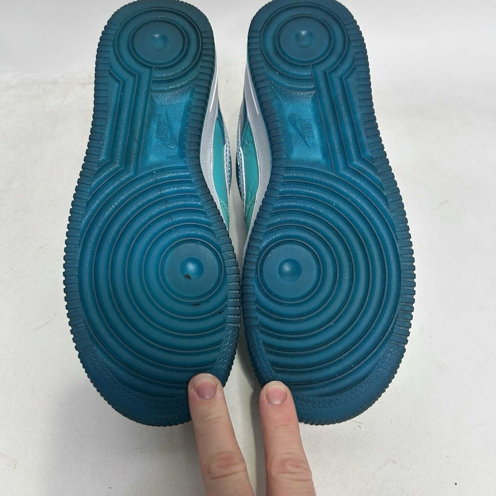 Nike Nike Air Force 1 07’ WMNS “Azure Teal Tropical” 2024 Size US 7.5 / IT 37.5 - 7 Thumbnail