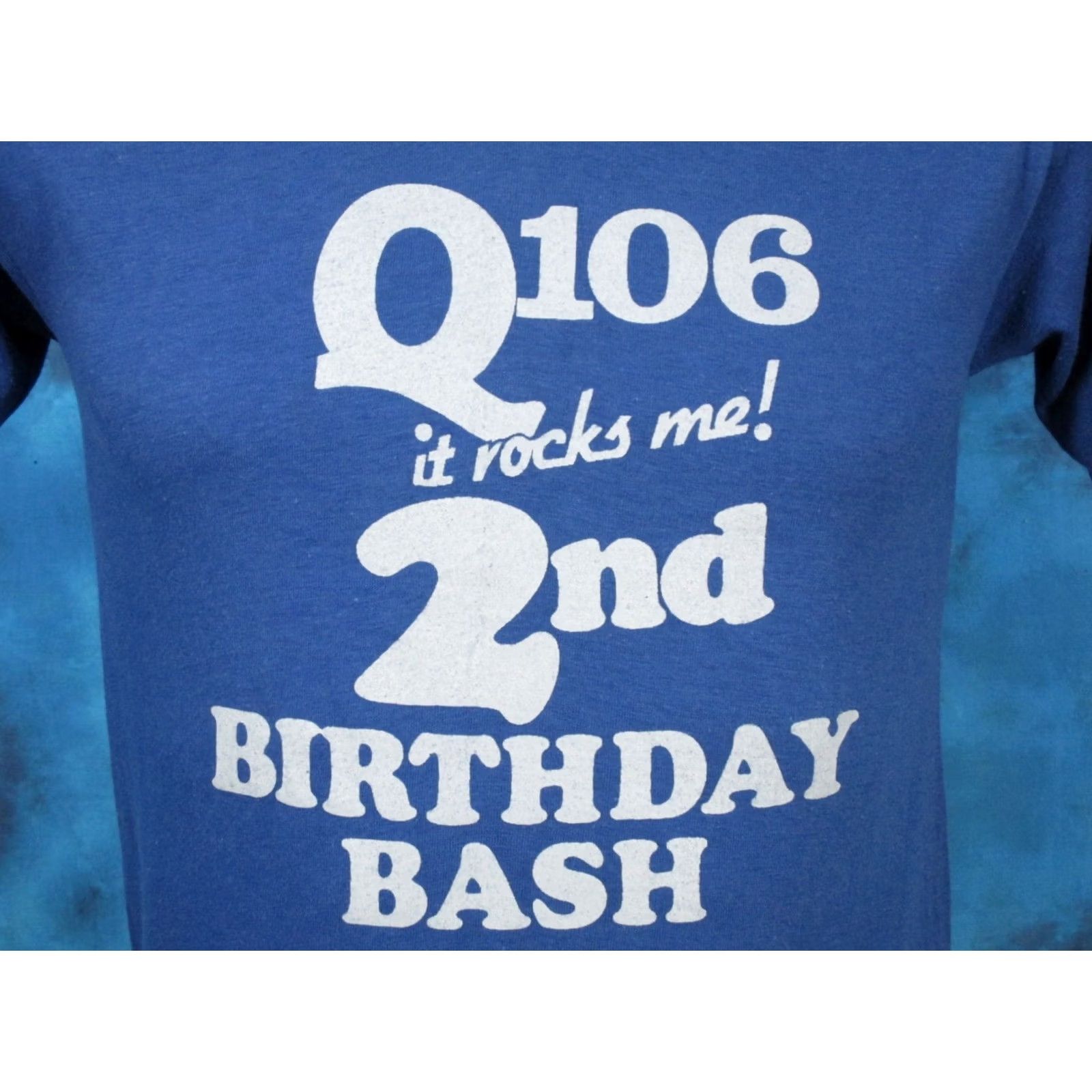 Vintage VINTAGE Q106 FM ROCKS ME! MICHIGAN RADIO T-Shirt XS/S 80s concert Men Size US XS / EU 42 / 0 - 2 Thumbnail