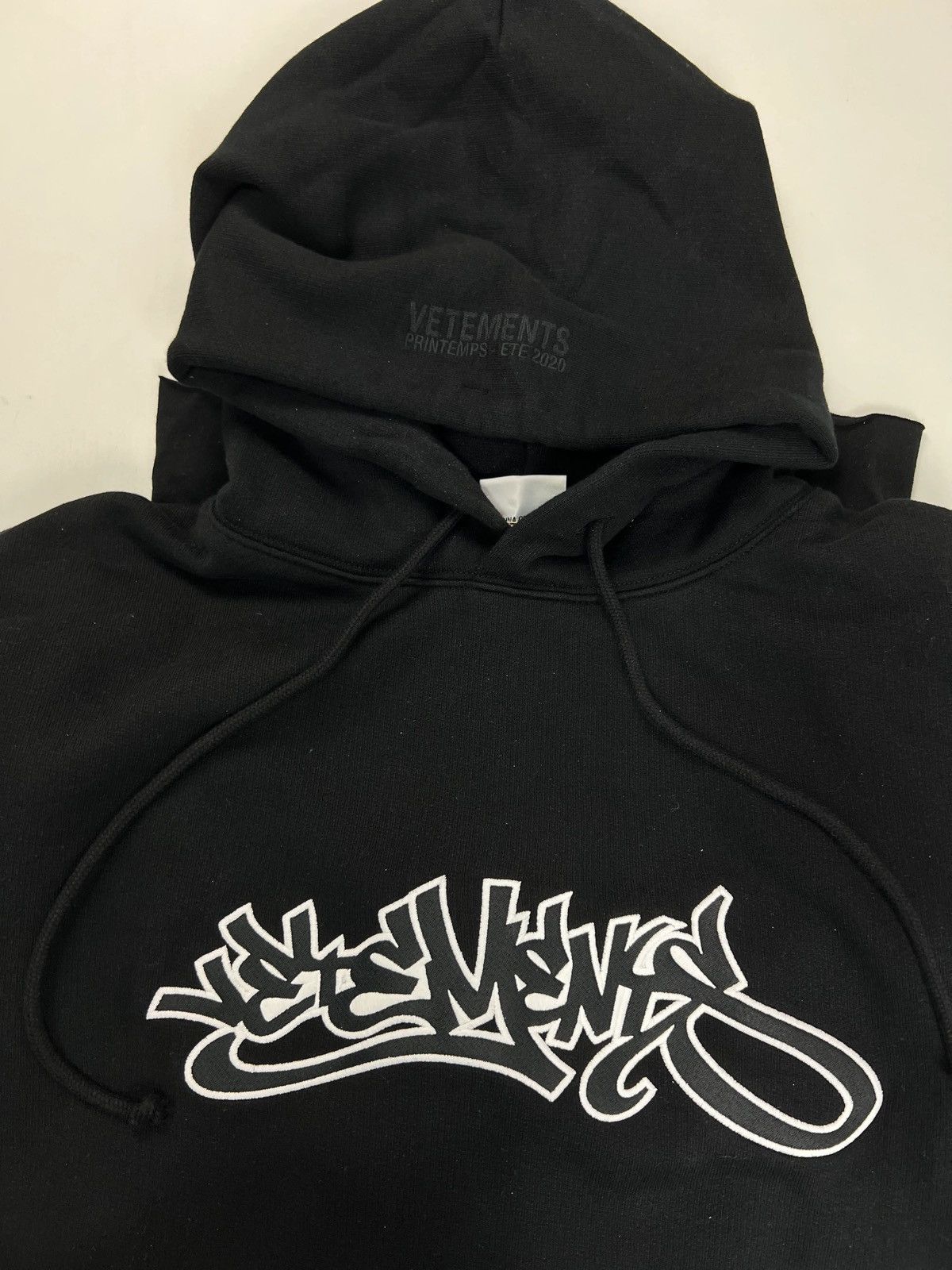 Vetements Vetements Graffiti Hoodie Size US L / EU 52-54 / 3 - 3 Thumbnail