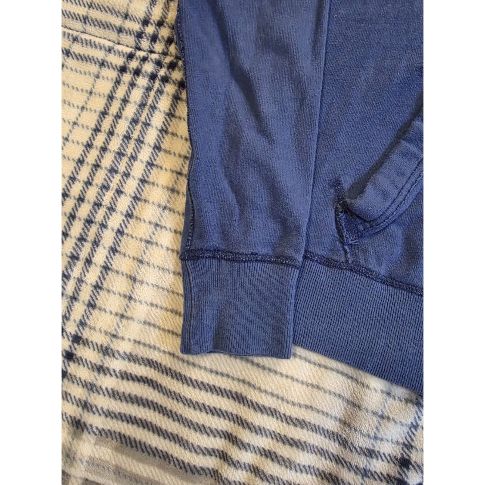 Abercrombie & Fitch VINTAGE Abercrombie & Fitch Kangaroo Pocket Mockneck Henley Blue Shirts Mens XL Medium Boys Xl? Size US M / EU 48-50 / 2 - 6 Thumbnail