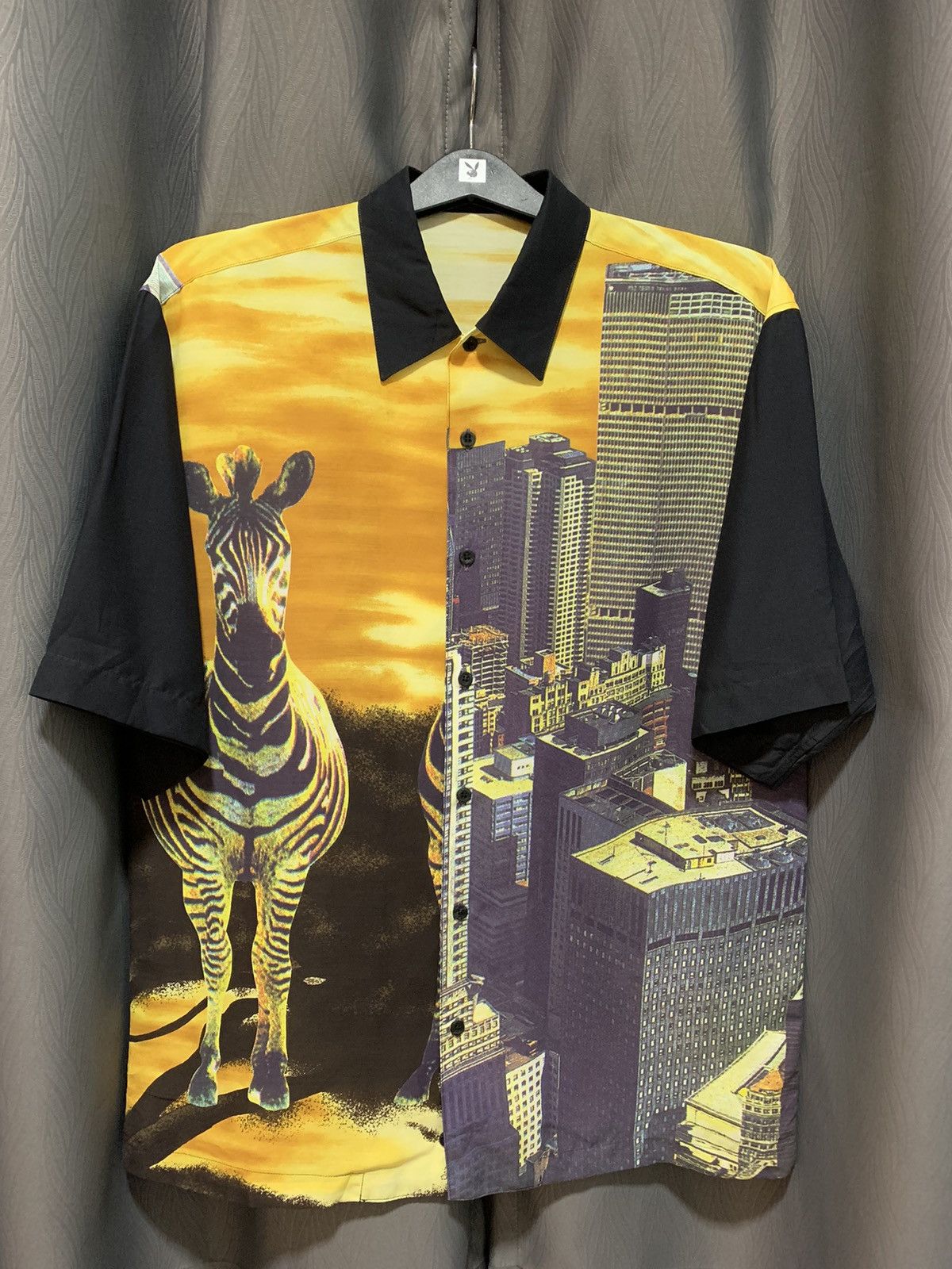 Japanese Brand × Vintage Vintage AOP Zebra City Polyester Short Sleeve Shirt Size US M / EU 48-50 / 2 - 1 Thumbnail