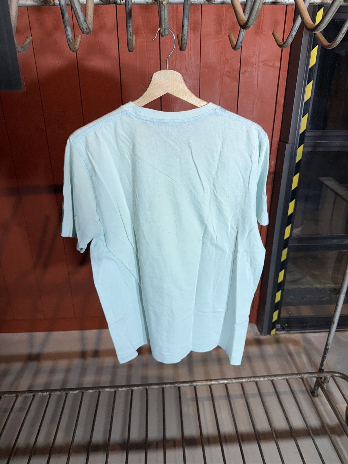 Kaws × Uniqlo Uniqlo X Kaws tshirt Size US M / EU 48-50 / 2 - 4 Thumbnail