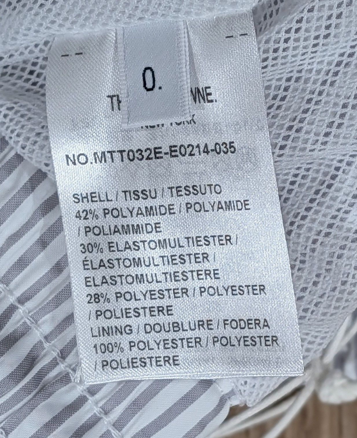 Thom Browne THOM BROWNE Lobster Seersucker Swim Shorts Grey 0 - XS Size US 28 / EU 44 - 8 Thumbnail