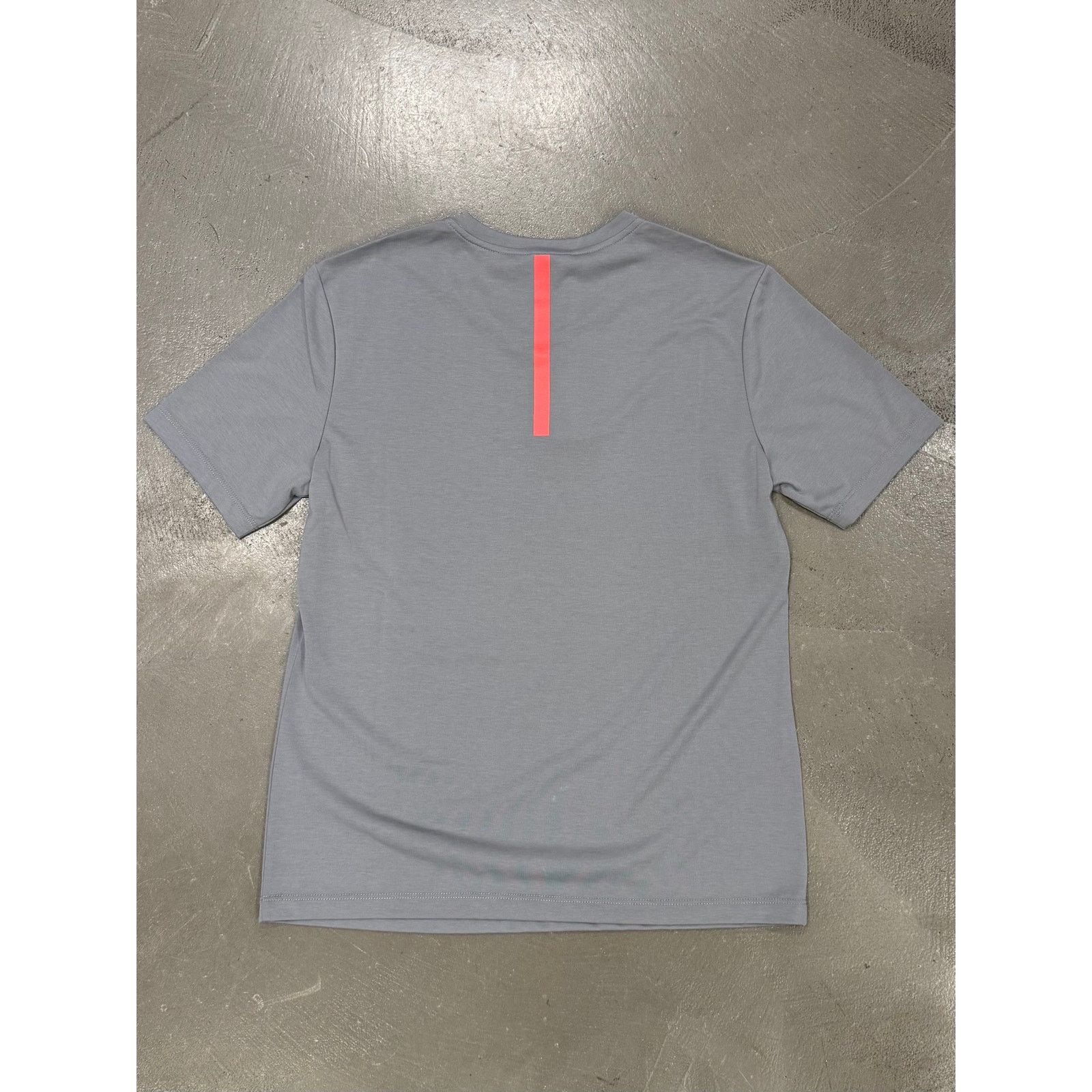 Prada 2020s Prada Luna Rossa t-shirt- new Size L / US 10 / IT 46 - 2 Thumbnail