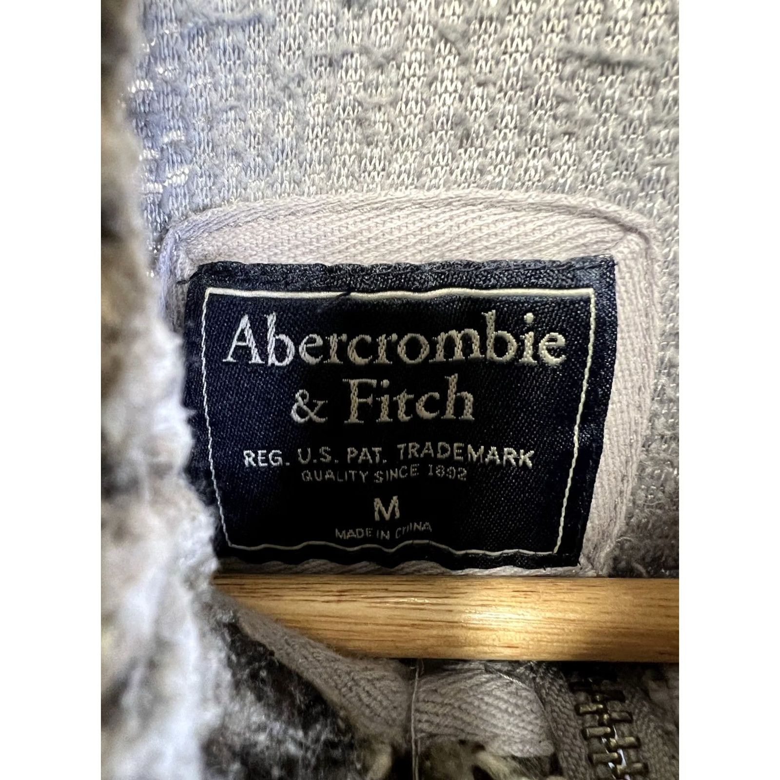 Abercrombie & Fitch Abercrombie & Fitch Women’s Sherpa Fleece 1/4 Zip Gray Medium Open Pockets Jacket Size M / US 6-8 / IT 42-44 - 2 Thumbnail