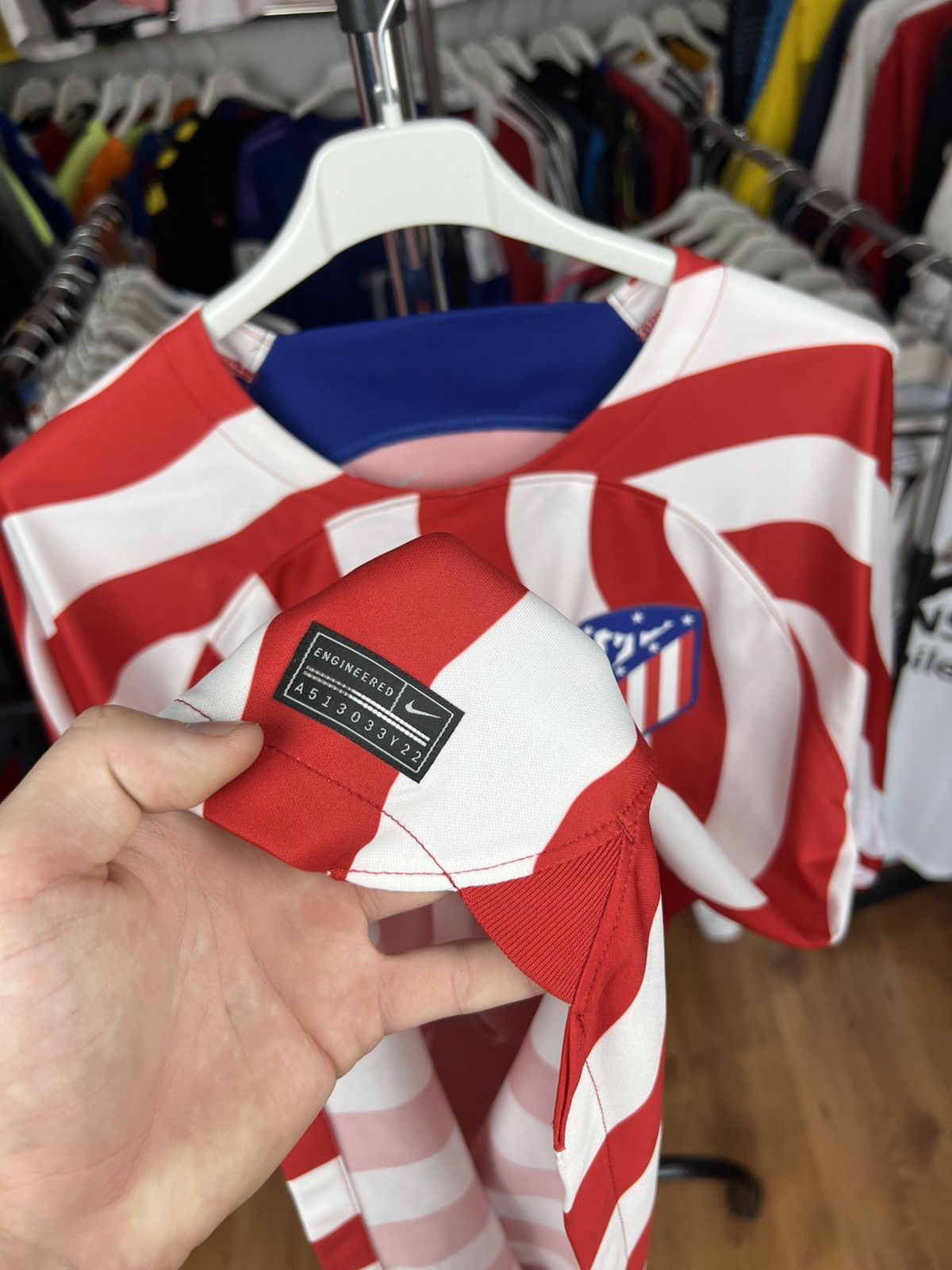 Nike Soccer Jersey Nike Atletico Madrid 2022/23 Size US L / EU 52-54 / 3 - 7 Thumbnail