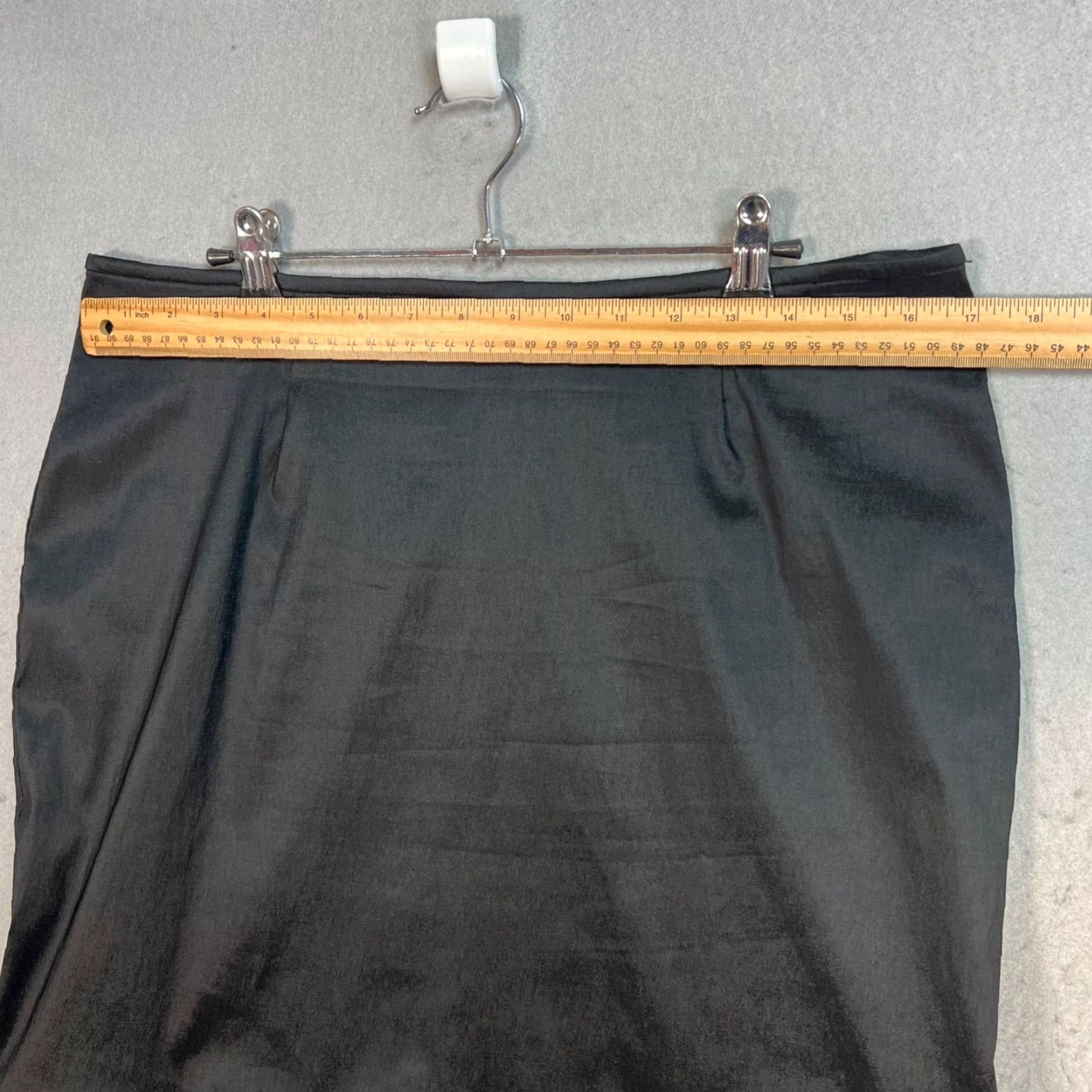 Vintage Vintage Xscape Woman Black Ruffled Hem Skirt Size 14W By Joanna Chen Size 36" / US 14 / IT 50 - 5 Thumbnail
