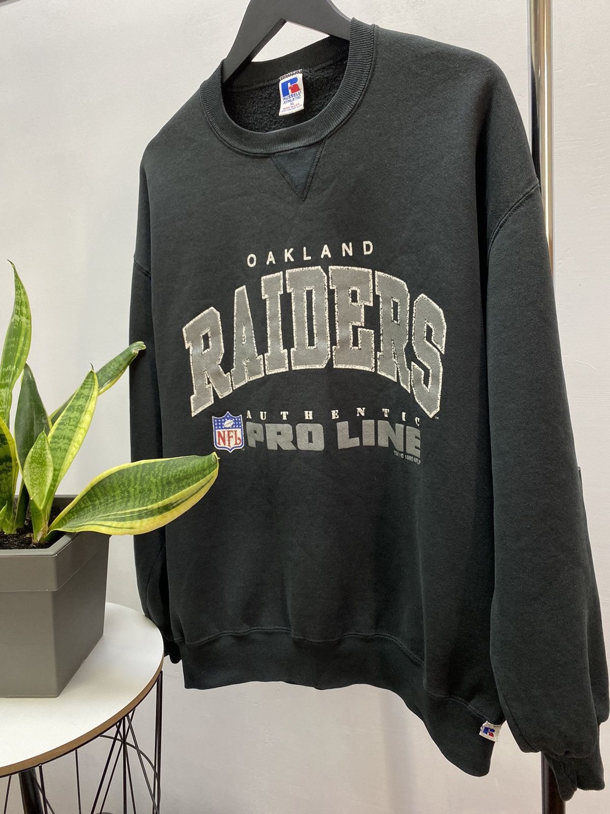 NFL × Russell Athletic × Vintage 1995 RAIDERS FOOTBALL SWEATSHIRT / MADE IN USA RUSSELL Size US XXL / EU 58 / 5 - 2 Thumbnail