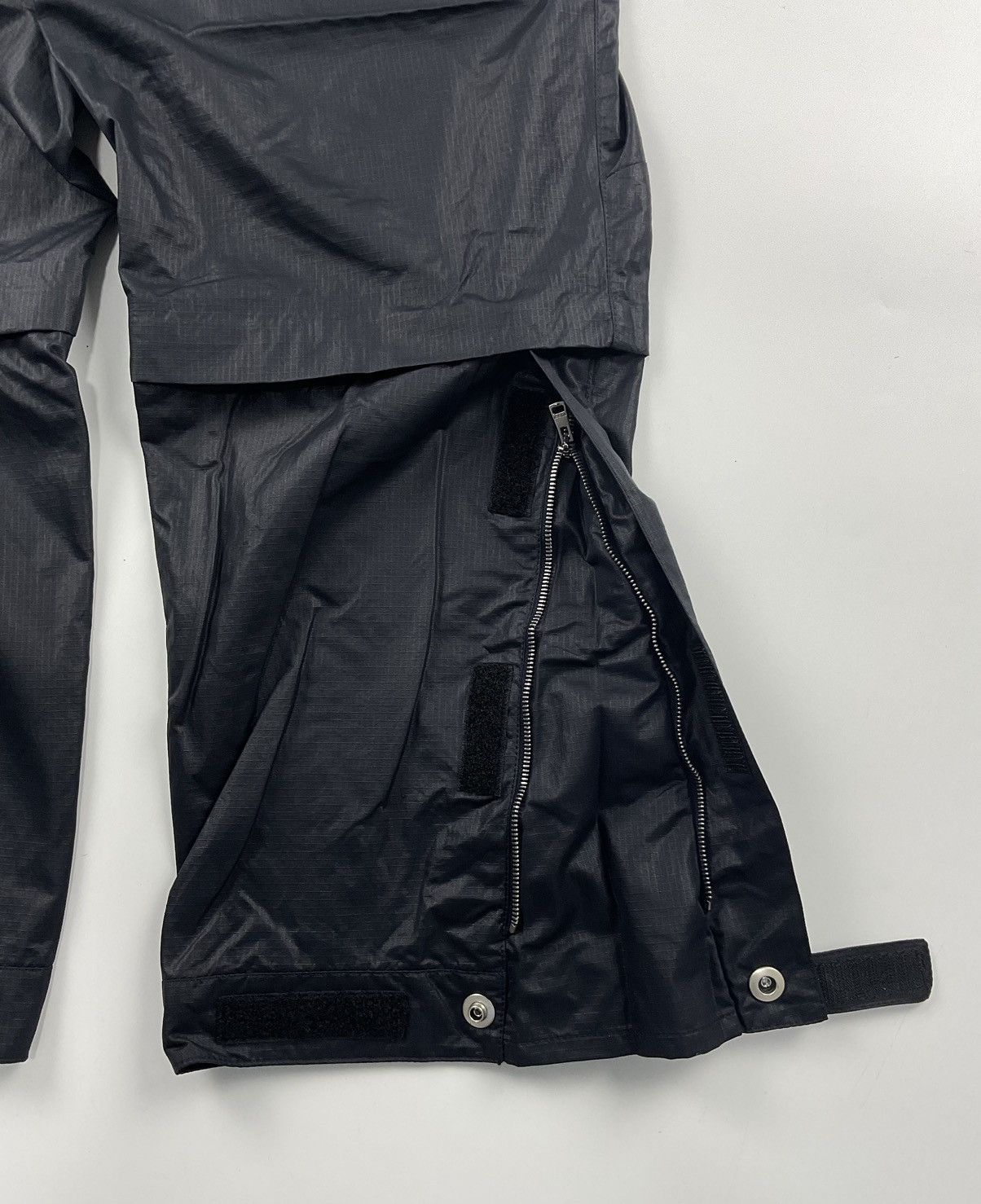 Gucci Gucci Nylon Pants Size US 30 / EU 46 - 12 Thumbnail