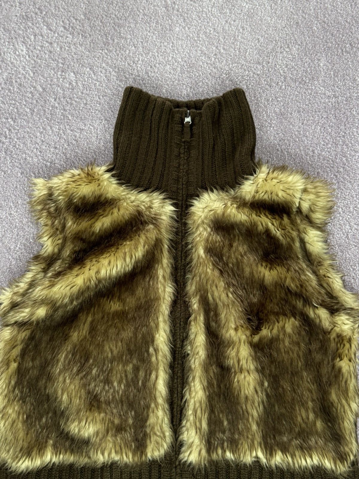 Le Grande Bleu (L.G.B.) Y2K Faux Fur LGB Vibe Glamour Design Fabulous Vest Size M / US 6-8 / IT 42-44 - 3 Thumbnail