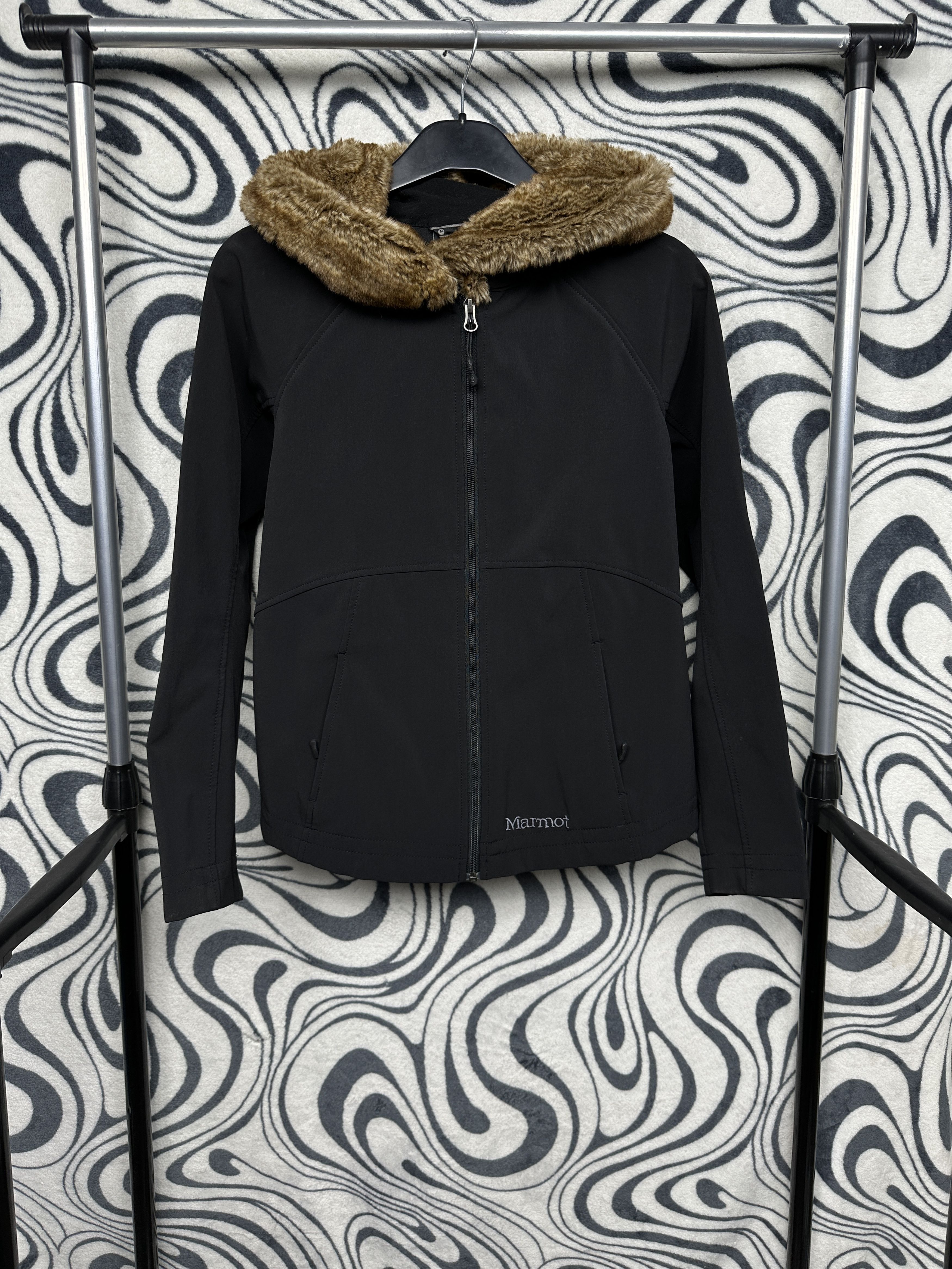 Marmot Marmot Womens Faux Fur Waterproof Softshell Jacket Size S / US 4 / IT 40 - 3 Thumbnail