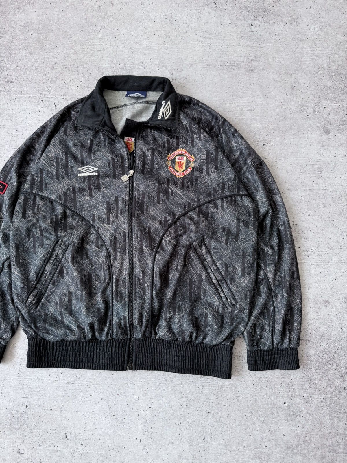 Umbro 🩸RARE🩸Umbro Manchester United Vintage 1992/1993 Sharp Jacket Size US L / EU 52-54 / 3 - 4 Thumbnail