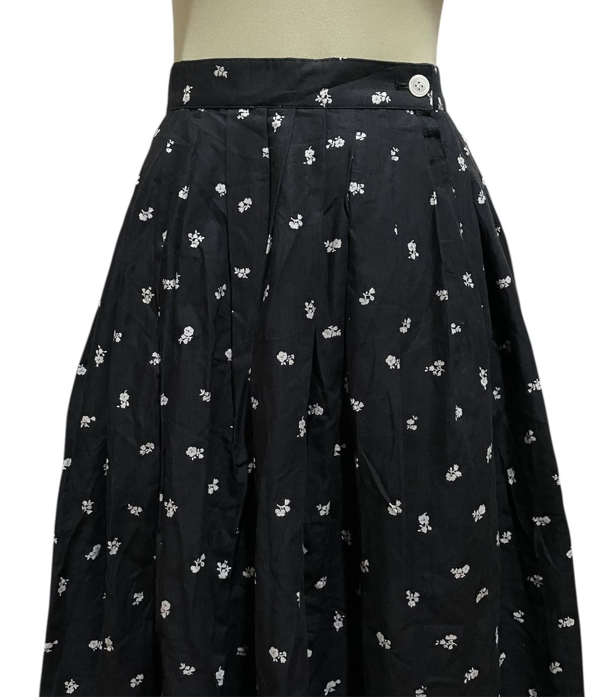 Issey Miyake ISSEY MIYAKE MAXI SKIRT Size 26" / US 2 / IT 38 - 4 Thumbnail