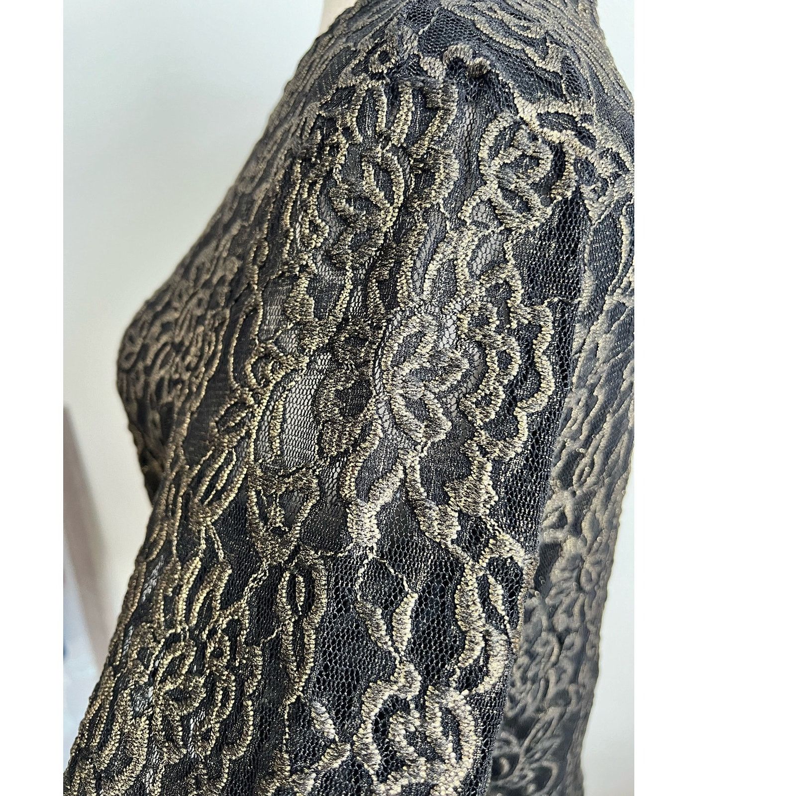 Chicos Chico’s Long Sleeve Lace Overlay Blouse Size 2 (US Large) Size L / US 10 / IT 46 - 4 Thumbnail