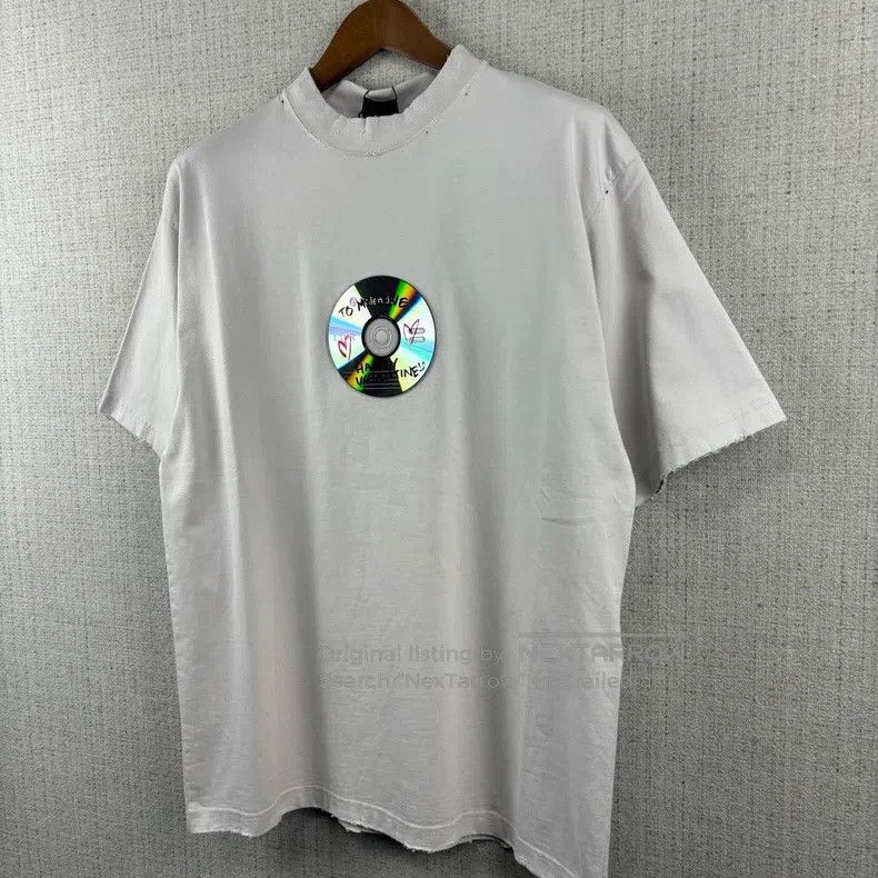 Balenciaga Balenciaga Alphabet Disc Printed Round Neck Pullover Short Size US S / EU 44-46 / 1 - 3 Thumbnail