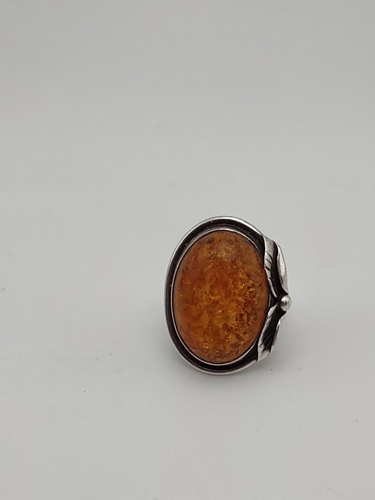 The Unbranded Brand VTG Sterling Silver 10g + Large Oval Baltic Amber Ring Sz 8 Size ONE SIZE - 1 Thumbnail